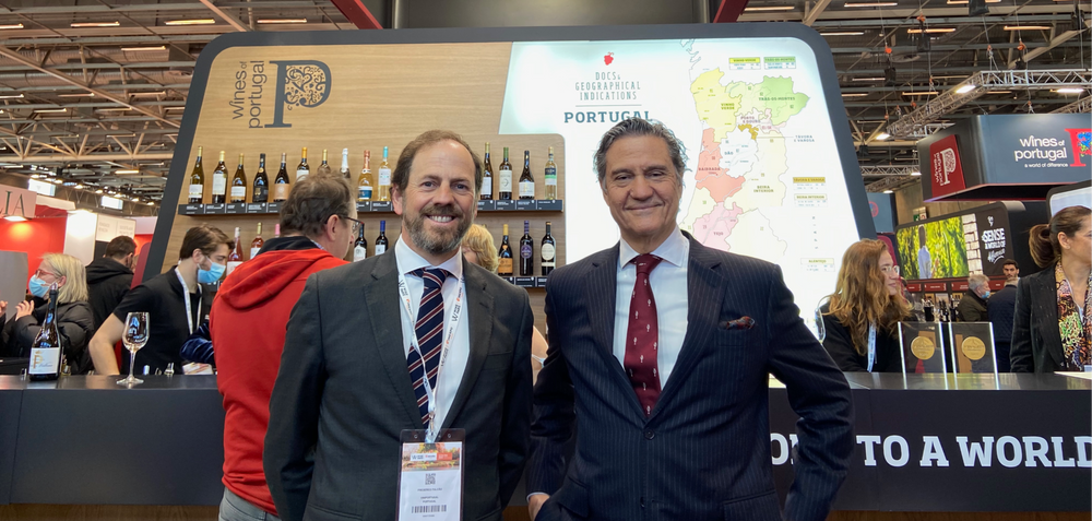 Vins portugais dans la cour des grands à Paris