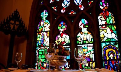 Brunch dans la cathédrale : foi, art et gastronomie
