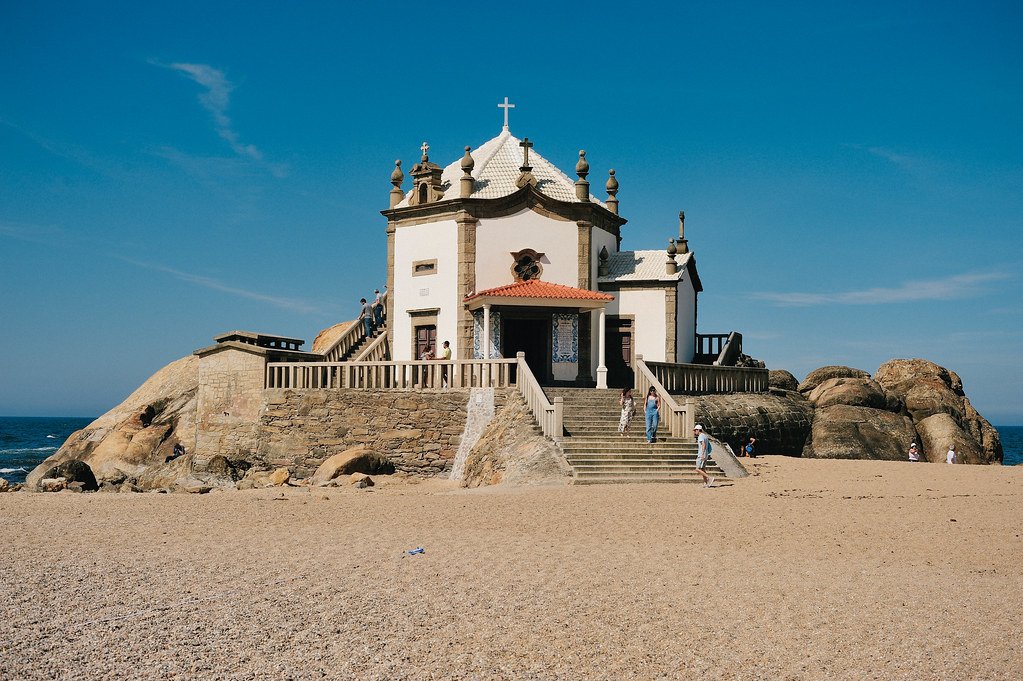 Praia Senhor da Pedra